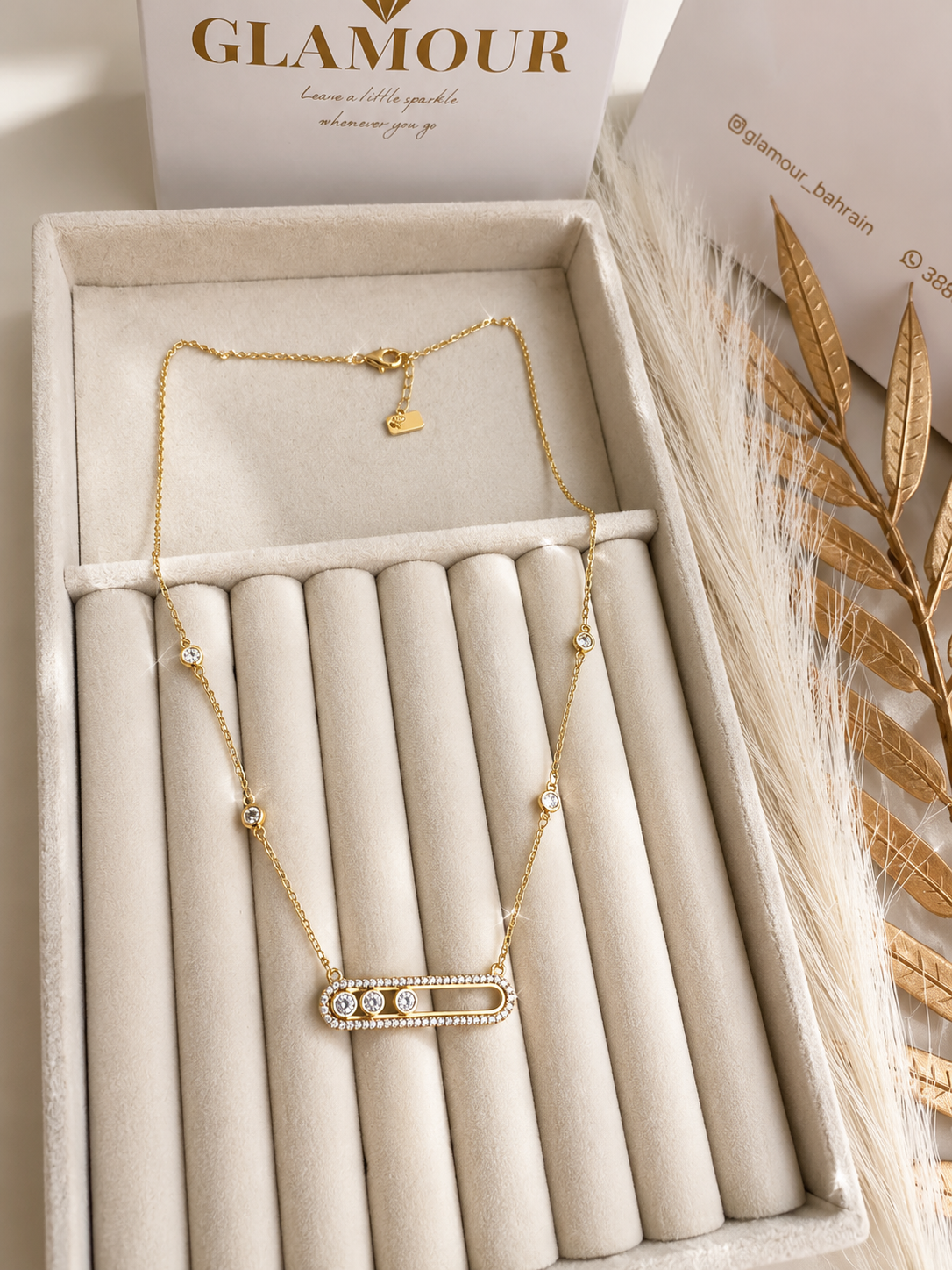 MESSIKA NECKLACE