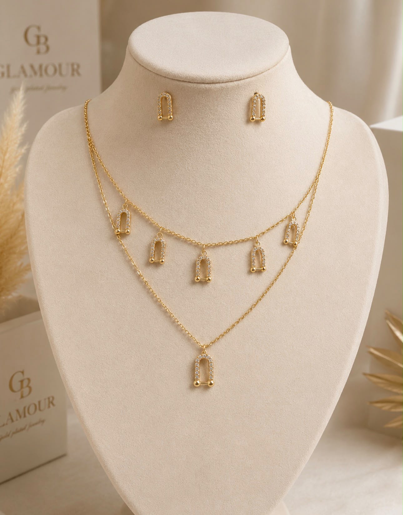 18K GOLD PLATED COPPER SET WITH ZirconS Horseshoe Shaped Earrings Necklace U-