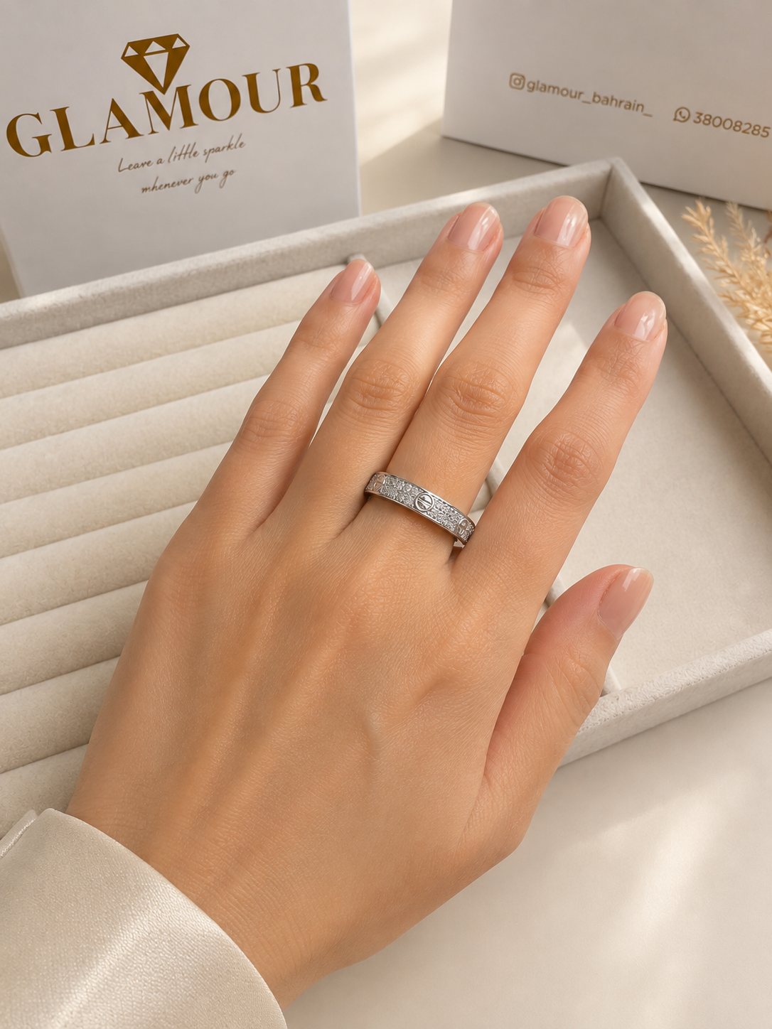 cartier love ring with zircons - silver color