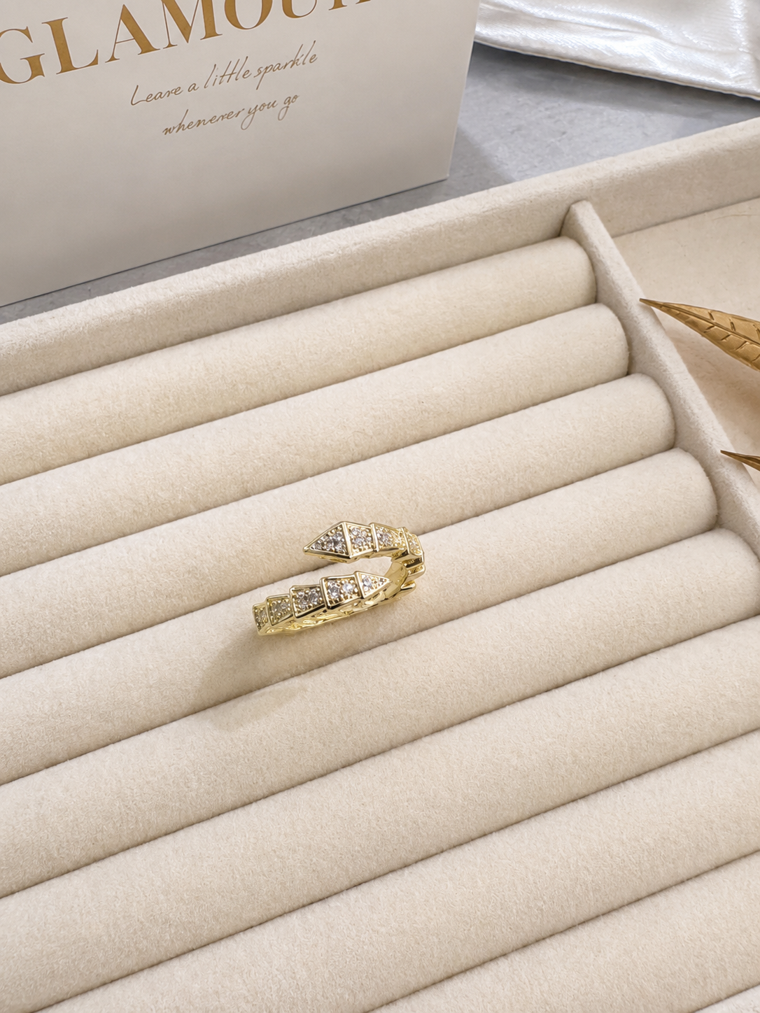 21K- gold plated - copper material- ring