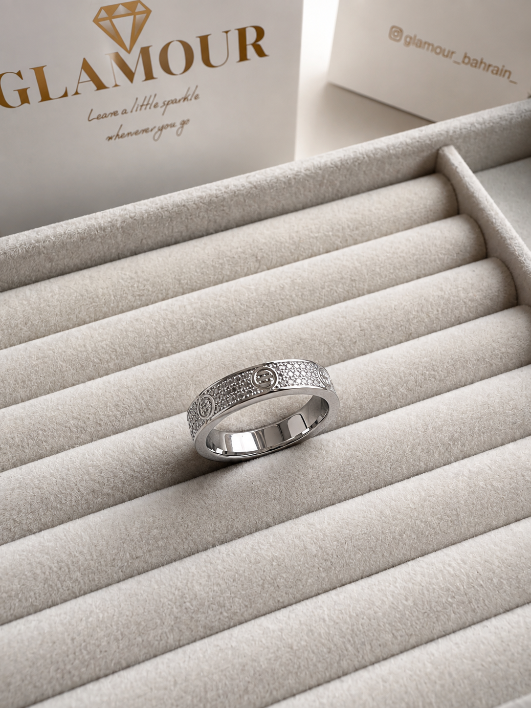 cartier love ring with zircons - silver color