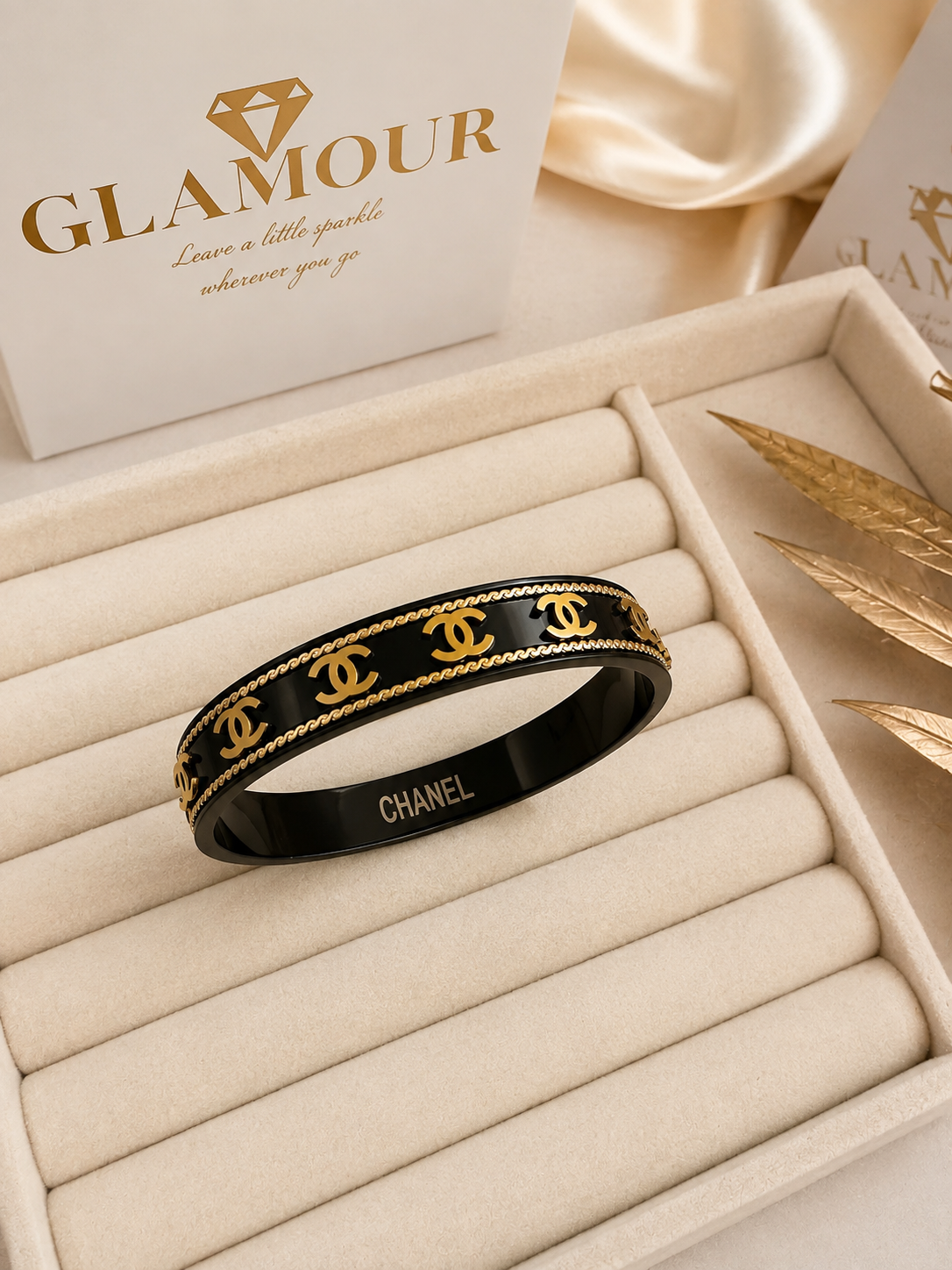 Channel bracelet